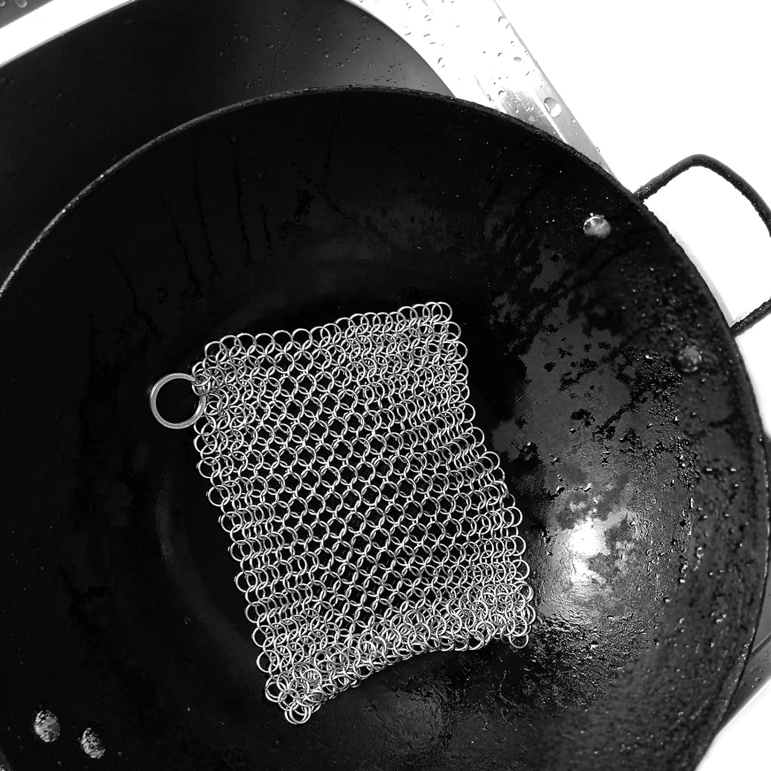Stainless Steel Cast Iron Skillet Cleaner Chainmail Cleaning Scrubber with Hanging Ring for Cast Iron Pan image number 4