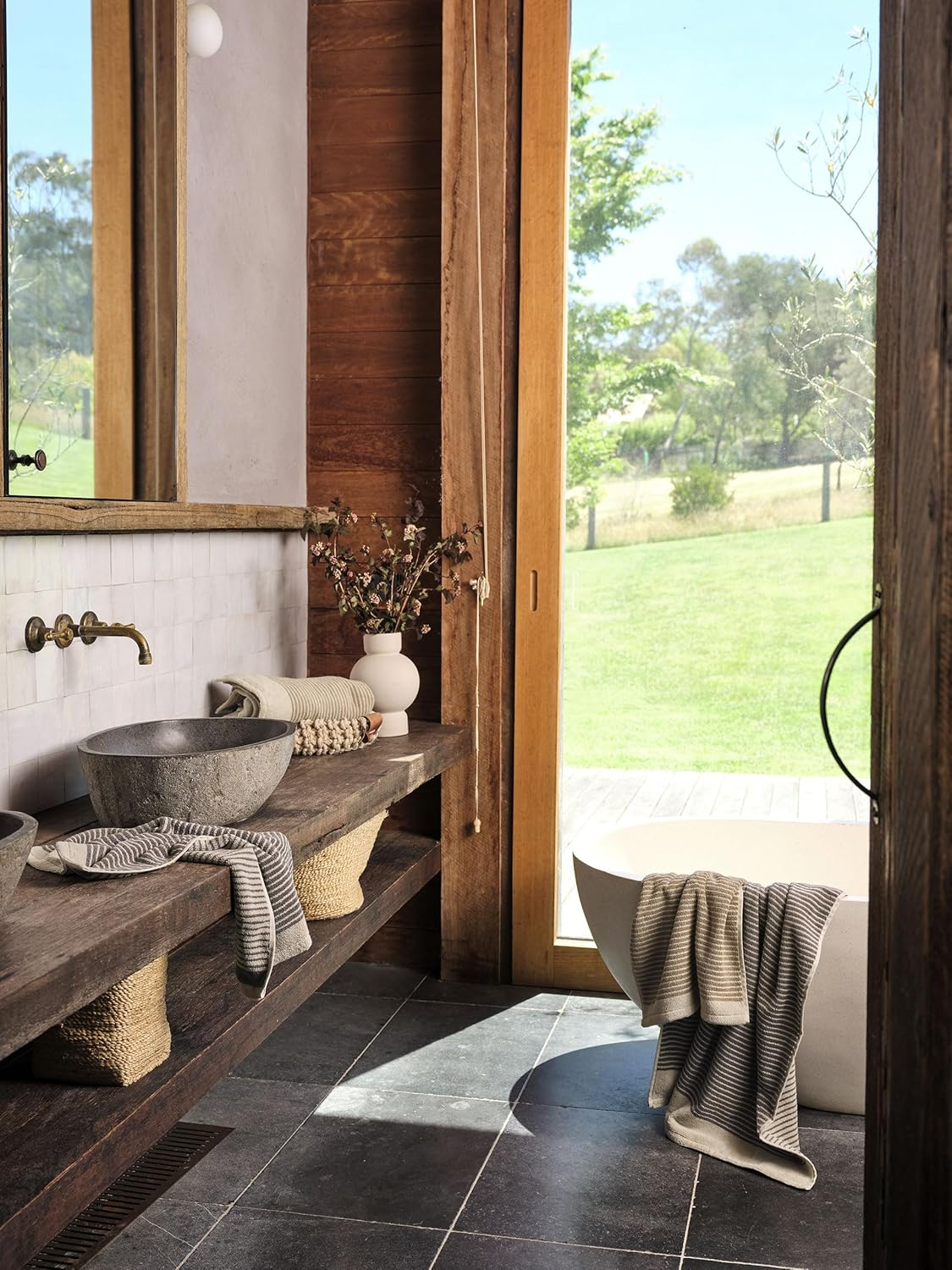 Linen House Inverloch Hand Towel, Mushroom image number 7