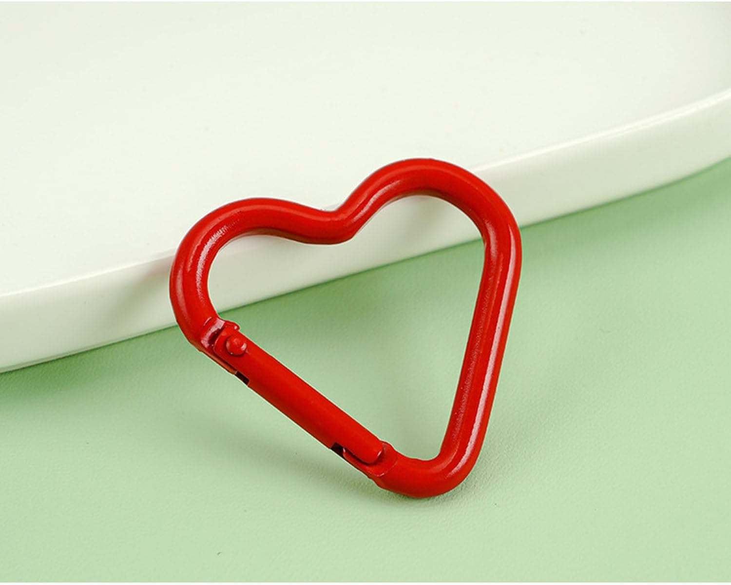 Heart Carabiner 6PCS, Multi-Functional Aluminum Carabiner Clip for Gym, Dog Leash & Outdoor Travel, 6 Colors image number 1