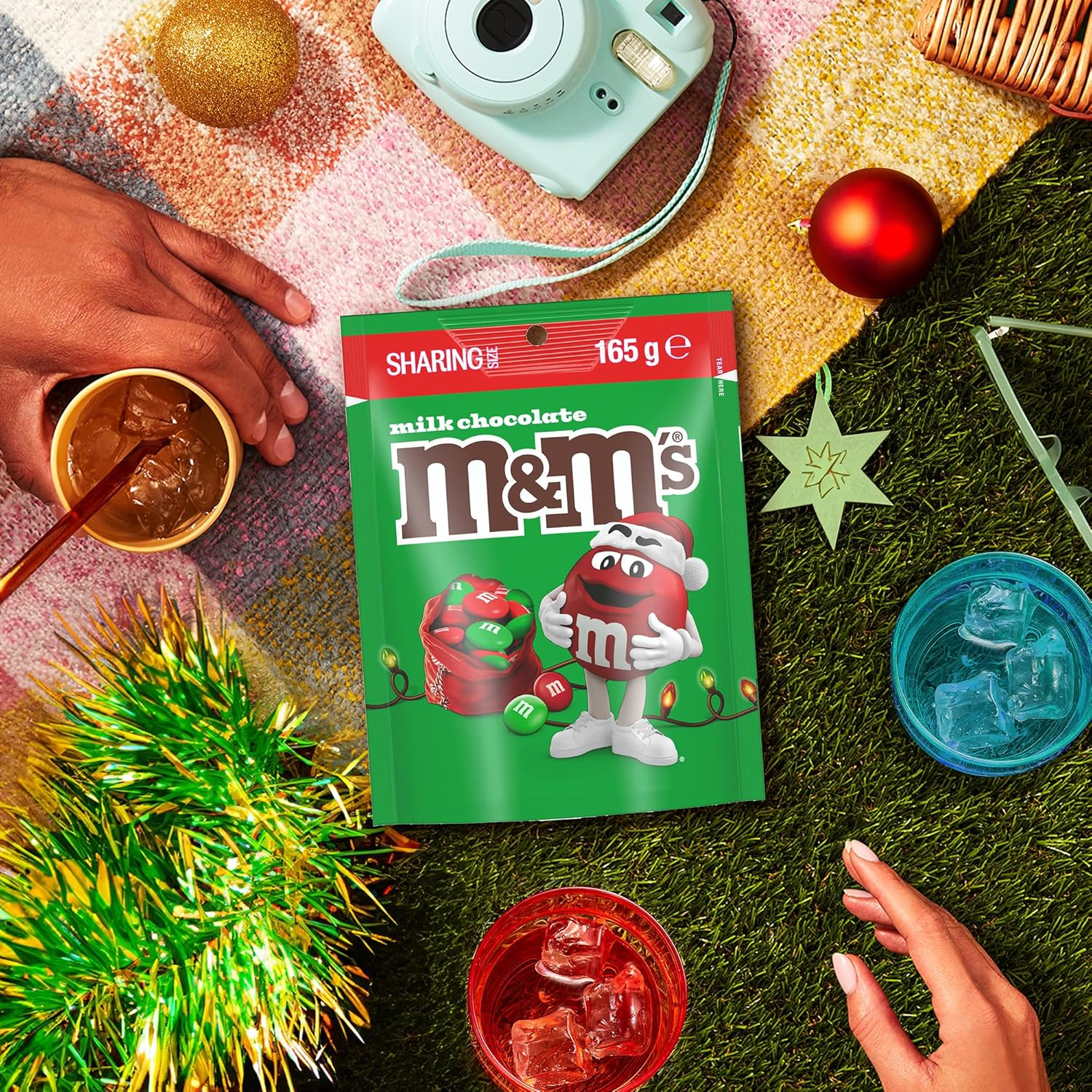 M&M&rsquo;S Christmas Red & Green Milk Chocolate Snack Bag 165G image number 5