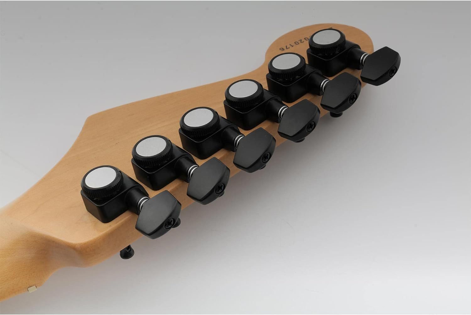 Musiclily Pro 6 Inline 2-Pins Guitar Locking Tuners Machine Heads Tuning Pegs Keys Set for Fender Strat/Tele Electric Guitar, Black image number 2