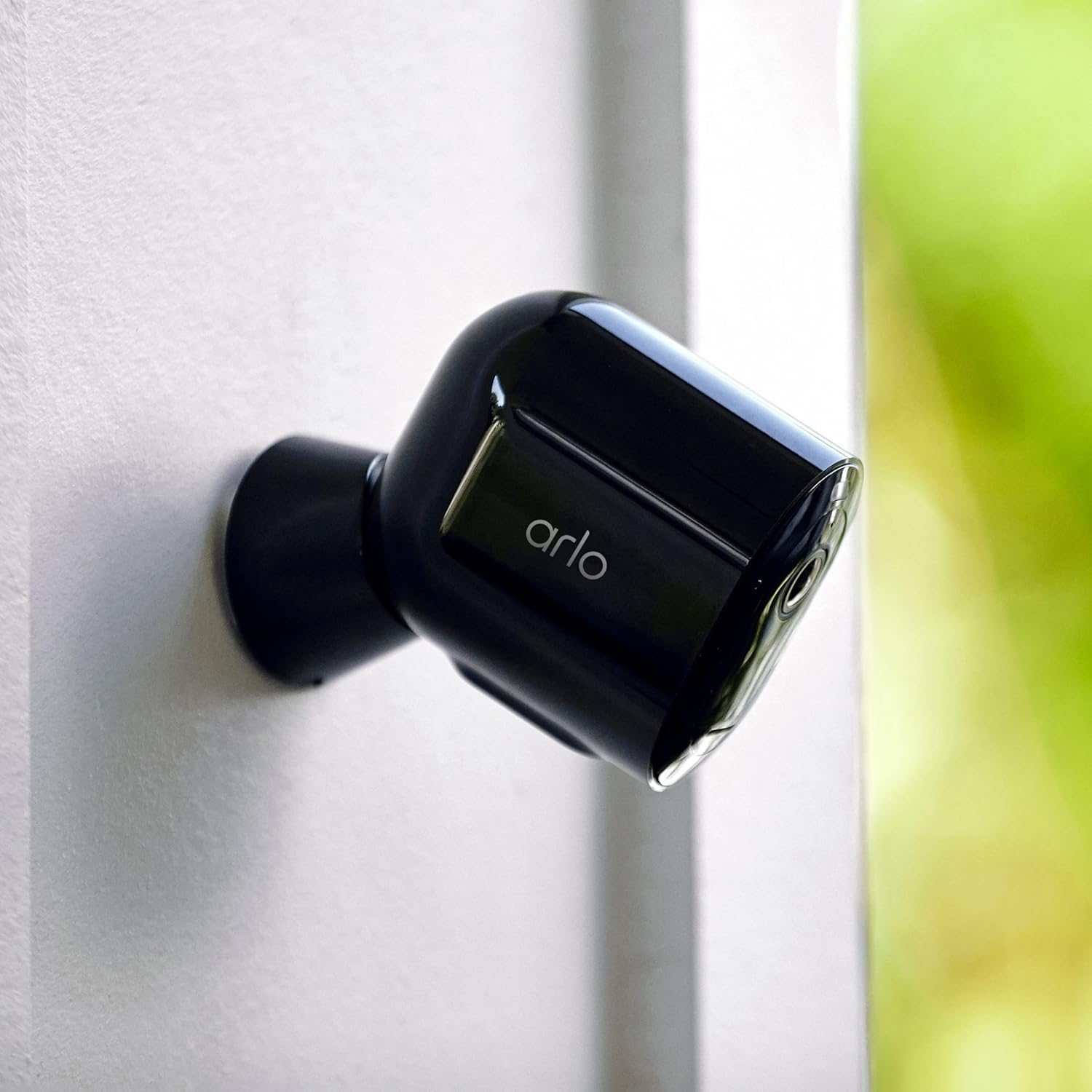 Arlo Certified Accessory | Magnetic Wall Mounts, Designed for Arlo Ultra, Ultra 2, Pro 4 and Pro 5 Wireless Wi-Fi Security Cameras, Pack of 2, Black, VMA5001