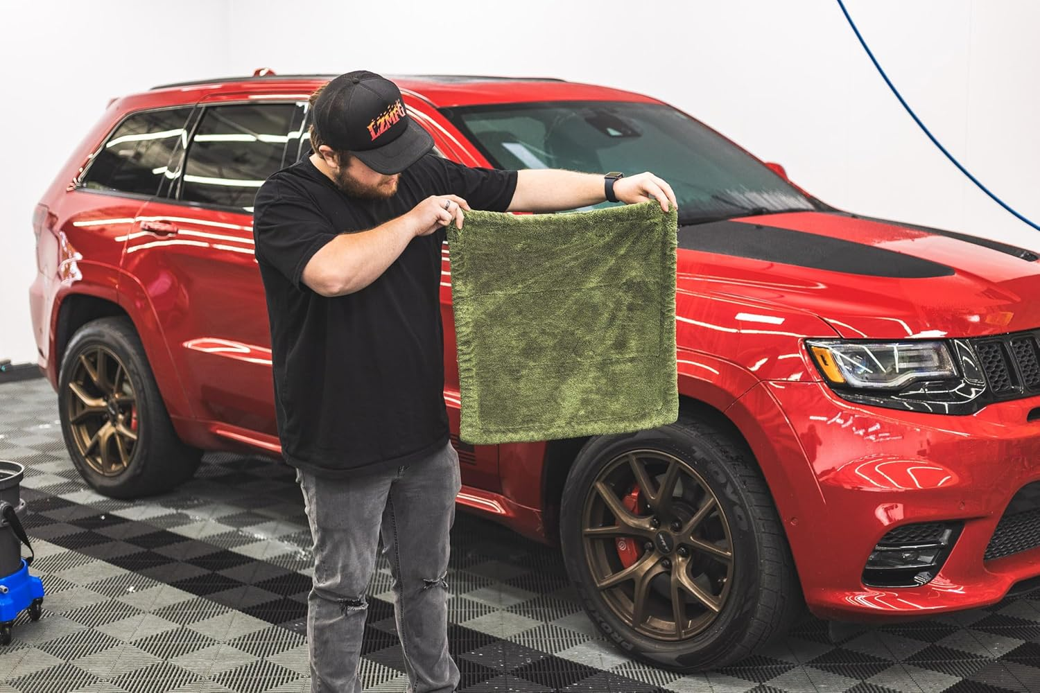 The Rag Company - the Liquid8R M22 Drying Towel - 70/30 Blend, Microfiber, High Absorbency, 20In X 20In image number 2