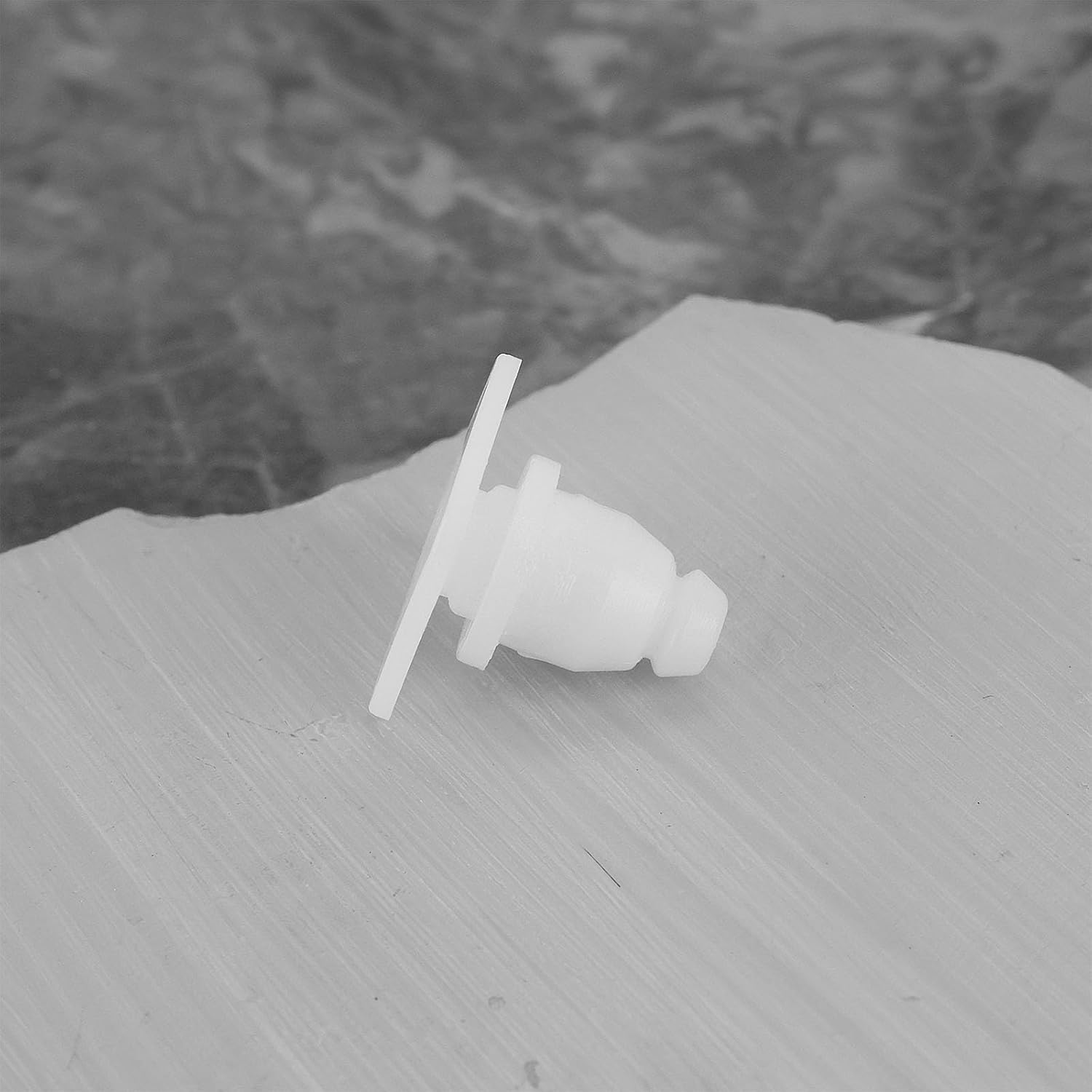 Ecsing 20 Pcs Door Sill Fixing Clip 0019976535 Compatible with Mercedes Door Sill Trim Ensuring Stable Fixation and Vehicle Interior Protection