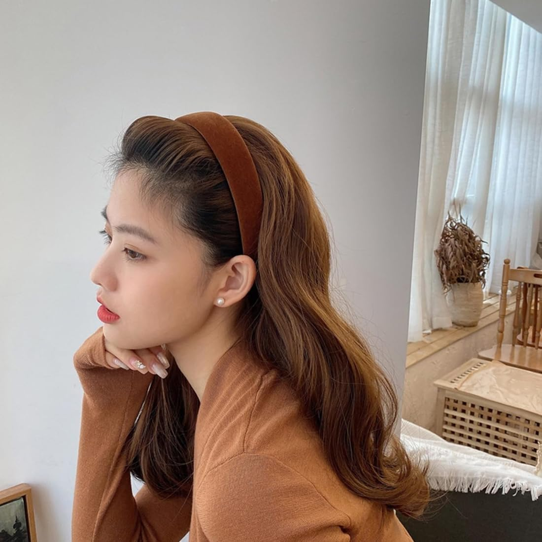 LAKJUOZ Pack of 3 Hair Bands, Fashionable Hair Bands, Wide Headbands Made of Velvet, Wide Headband, Headbands, Hairband, Vintage Hair Band for Girls and Women image number 3