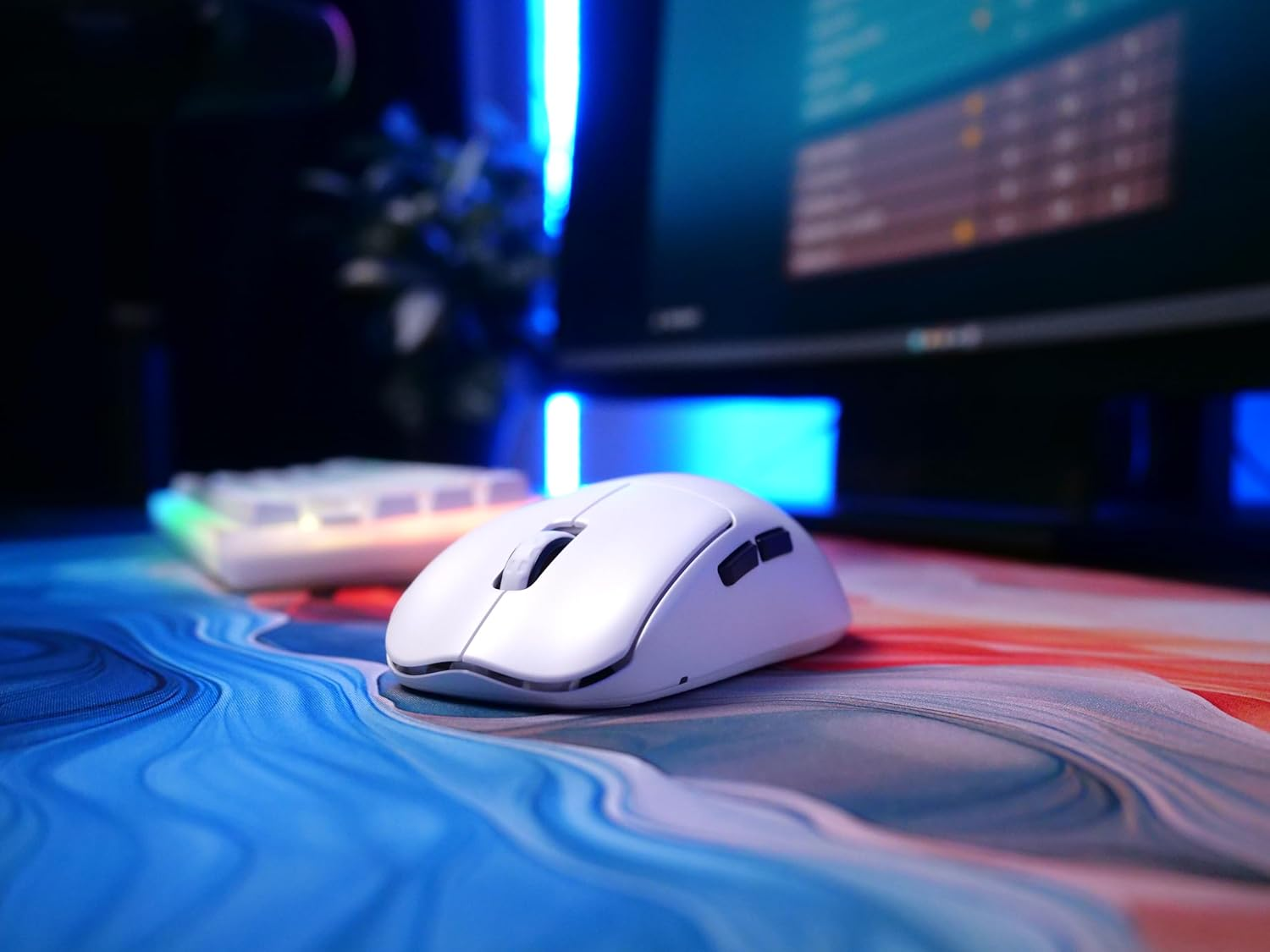 CHERRY XTRFY M68 Pro Wireless, Ultra Fast Wireless Gaming Mouse, 2.4 Ghz Radio, Optimised for Eports, 8K Mouse, Symmetrical Shape with Flat Front, White image number 5