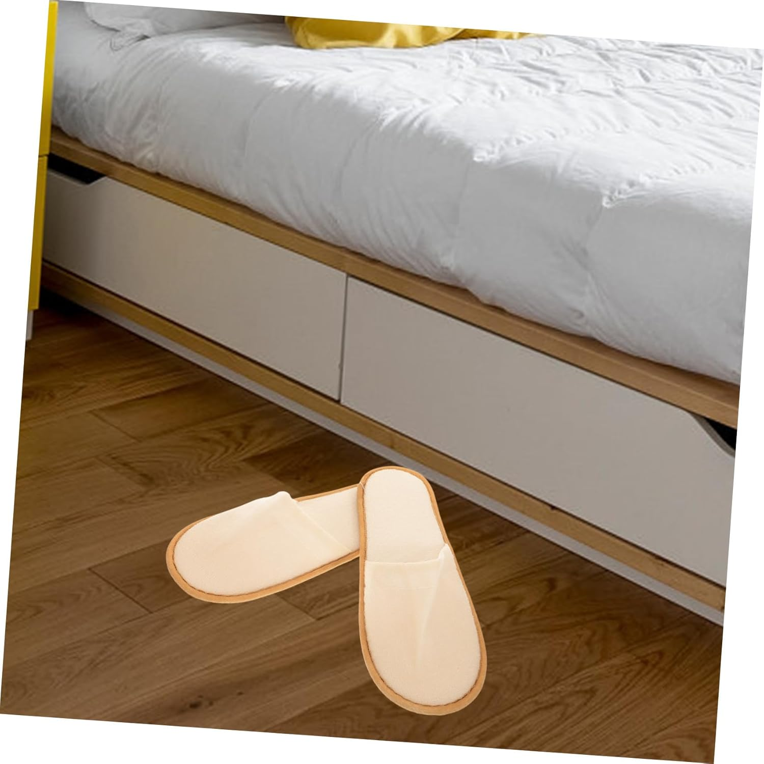 TOVINANNA 6Pairs Disposable Slippers Fleece Home Slippers for Guests Wedding Spa Bathroom image number 6