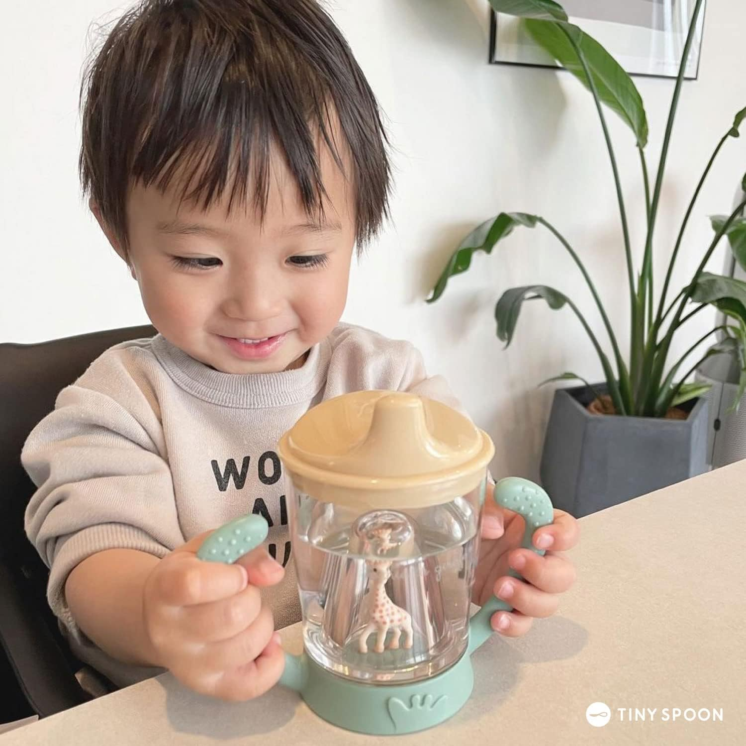 Sophie La Girafe Non Spill Cup image number 3
