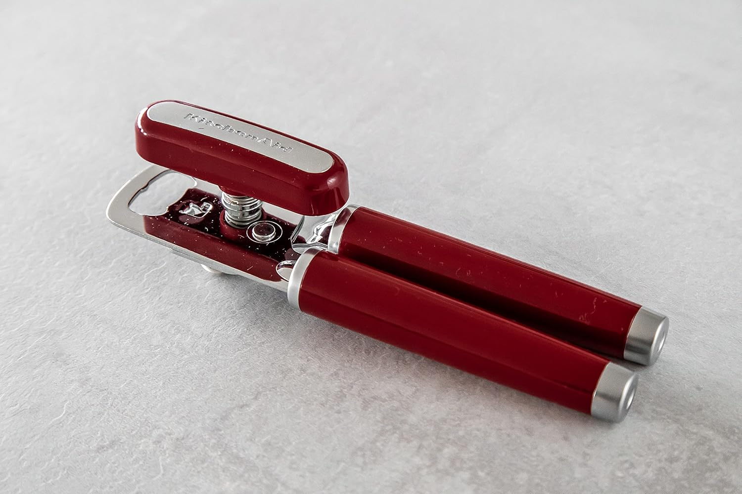 Kitchenaid Tin Opener, Can and Bottle Opener, Stainless Steel, Empire Red - Almond Cream image number 3