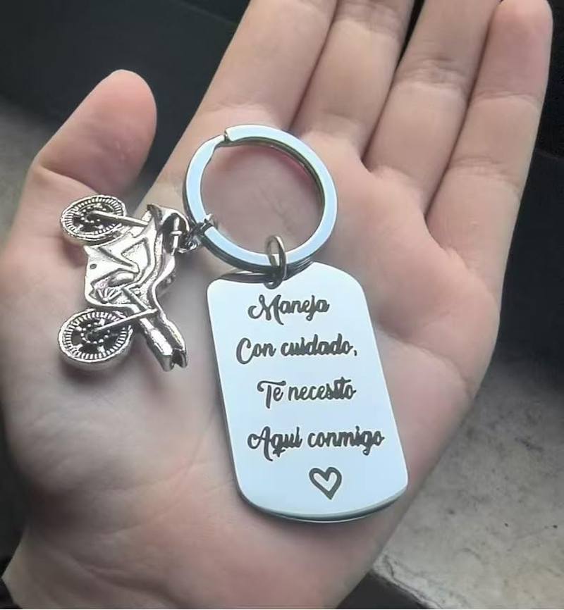 Spanish Motorcycle Keychain with Love Message Tag, Metal Charm with Inspirational Quote, Silver image number 1