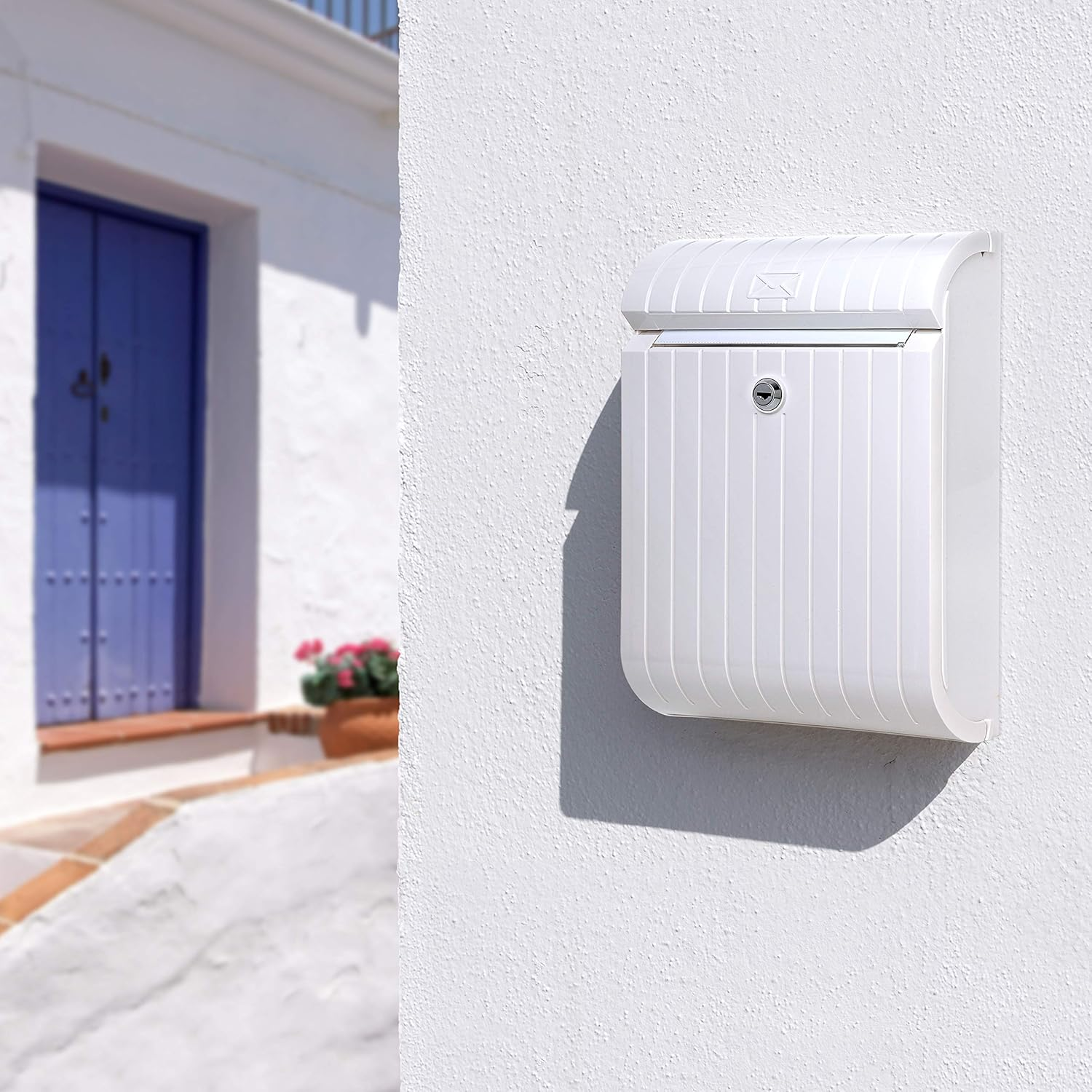 TATAY Mailbox Piccolo, Modern Design, Bright White Color, Made of Tough Plastic, Anti-Uv, Easy to Maintain, Ideal for Installation in Both Single-Family Homes and Communities. - White image number 5
