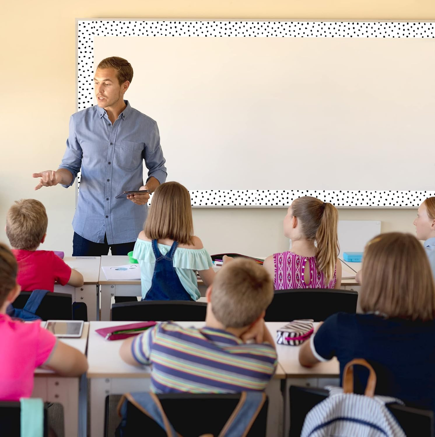 Teacher Created Resources Black Painted Dots on White Straight Rolled Border Trim (TCR8910) image number 4