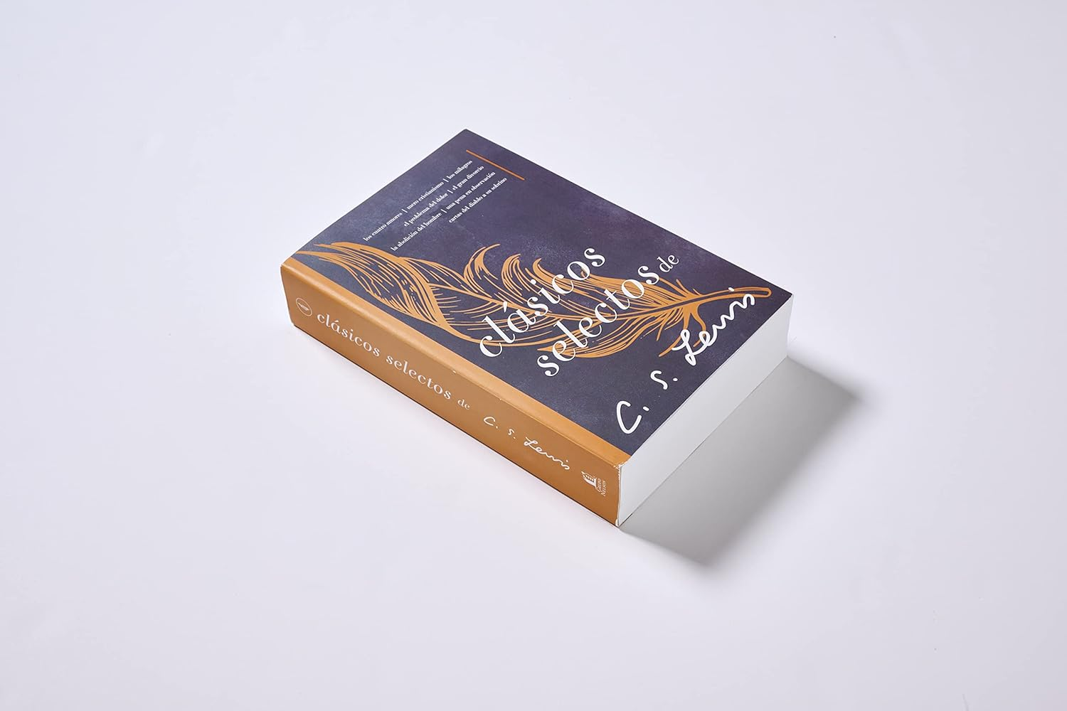 Cl&aacute;sicos Selectos De C. S. Lewis | Softcover | C. S. Lewis Signature Classics: Antolog&iacute;a De 8 De Los Libros De C. S. Lewis image number 3