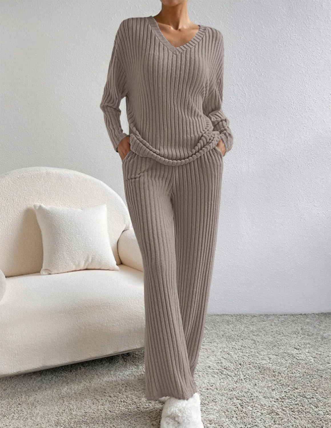 Women Suit 2 Pieces Tracksuit Long Sleeve V Neck Jersey Comfortable Straight Pants Casual Suit Fall Winter image number 7