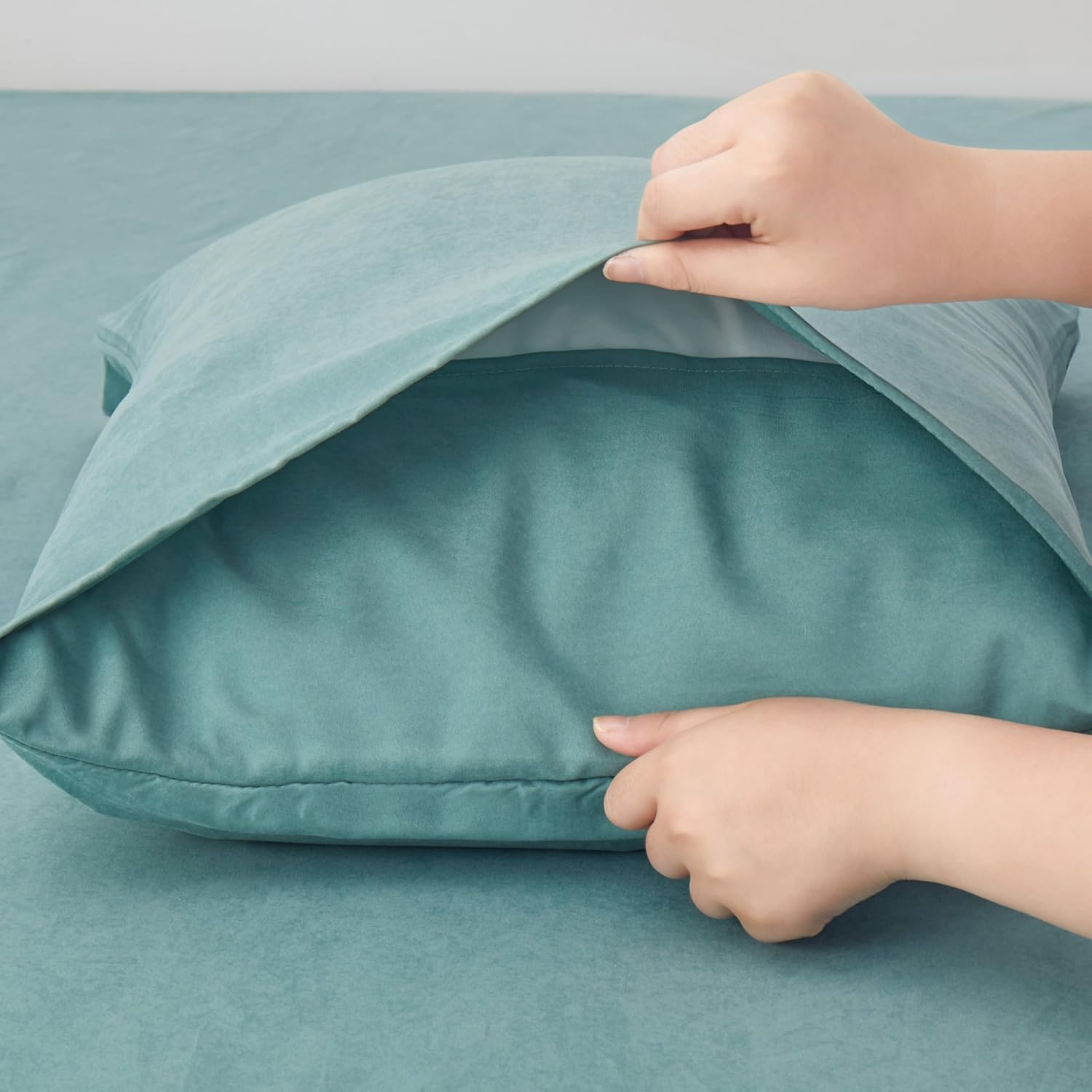 3 PCS Double Sheet Set, 1200TC Breathable and Ultra Soft Double Size Bed Sheets Set with Fitted Deep Pockets 40Cm, 1 Bedding Fitted Sheets & 2 Pillowcases (Grayish Green, Double) image number 4