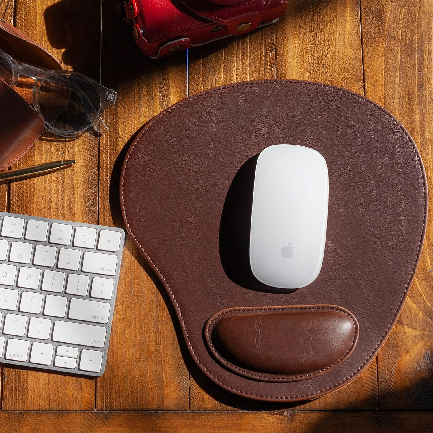 Londo Leather Oval Mouse Pad with Wrist Rest image number 3
