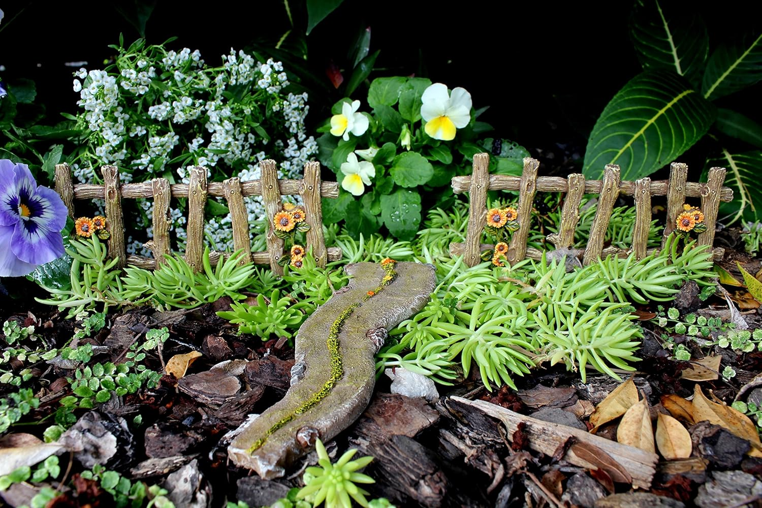 PRETMANNS Fairy Garden Accessories Kit - Walkway & Fences Set Miniature Accessories 3 Pieces image number 3