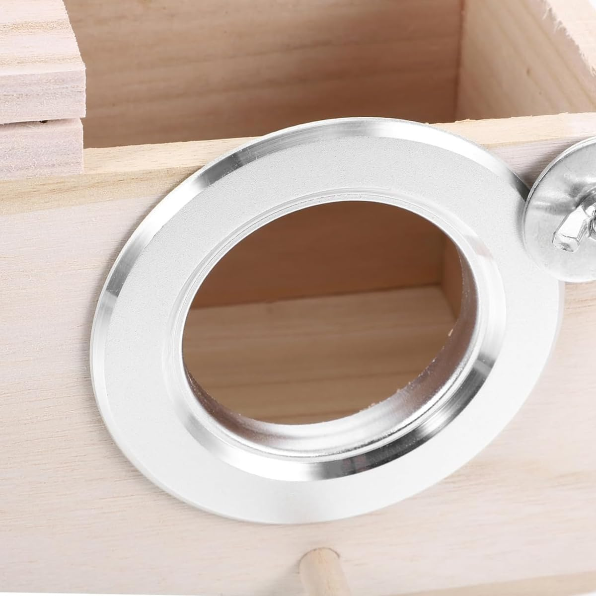 AIMALL Right Opening 19.5X12X12Cm Wooden Breeding Box for Pet Parrot, Solid Wood Hanging Nest, Natural Wood Incubation Box, Durable Parrot Accessories image number 2