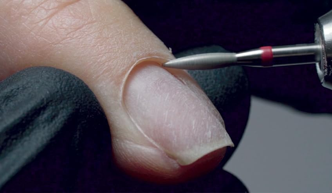 STALEKS PRO - Diamond Bit - Sharp Flame (Red Ring) I Nail Sander Kit I Sanding Kit for Electric Sanders I Screwdriver Bit for Manicure and Pedicure (FA11R021/8) image number 1