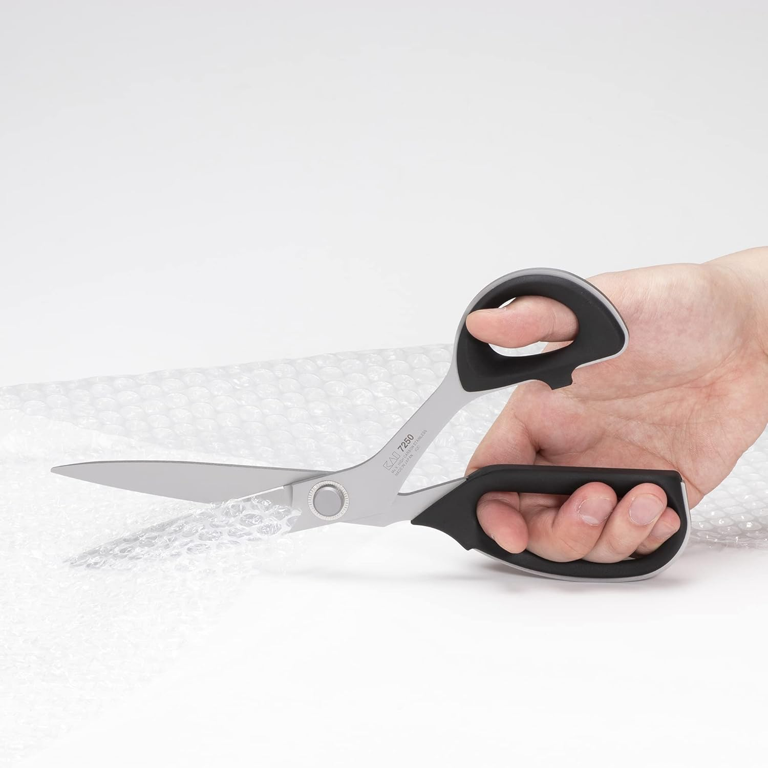 Kai CA0003 Rasha Scissors 9.8 Inches (250 Mm) Vinyl Case Included 7250 Made in Japan image number 6