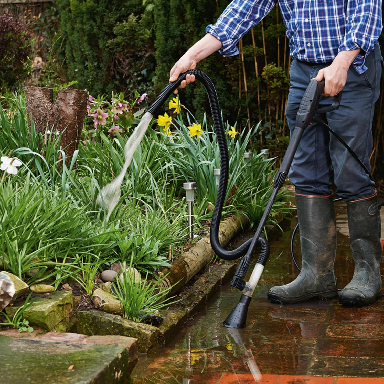 Bosch Home & Garden Suction Nozzle for High Pressure Washers Easyaquatak, Universalaquatak, Advancedaquatak and AQT Models image number 1