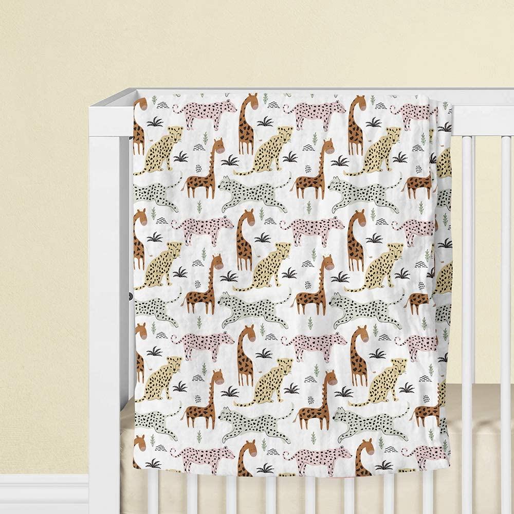 Aenne Baby Safari Animals Muslin Swaddle Blanket Gender Neutral Travel, Large 120 X 120 Cm, 1 Pack, Baby Shower Gifts, Luxurious Soft and Silky Bamboo Cotton, Nursing Cover, Wrap, Stroller Cover Giraffe, Cheetah, Lion