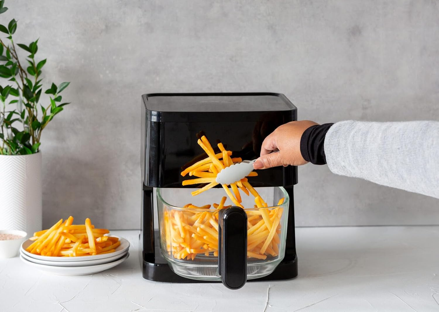 Healthy Choice 5L Glass Digital Air Fryer with Touch Control Panel, 7 Presets, Adjustable Temperature 80&ndash;200&deg;C, Easy-Clean Dishwasher-Safe Basket image number 1