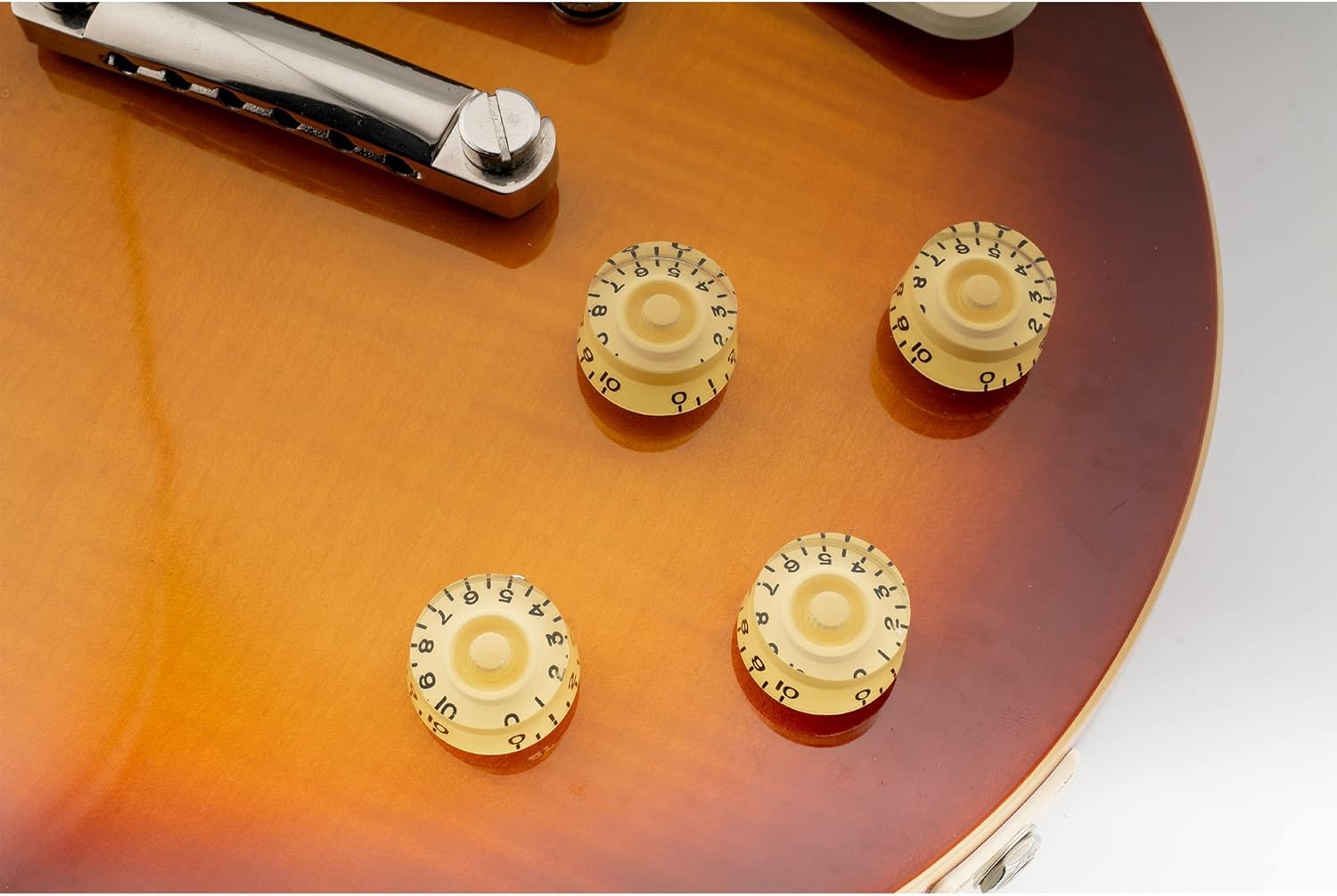 Musiclily Pro Metric Coarse 18-Spline Guitar Knobs Tone Volume Speed Control Knobs for Epiphone Les Paul SG Style Electric Guitar, Cream (Set of 4) image number 5