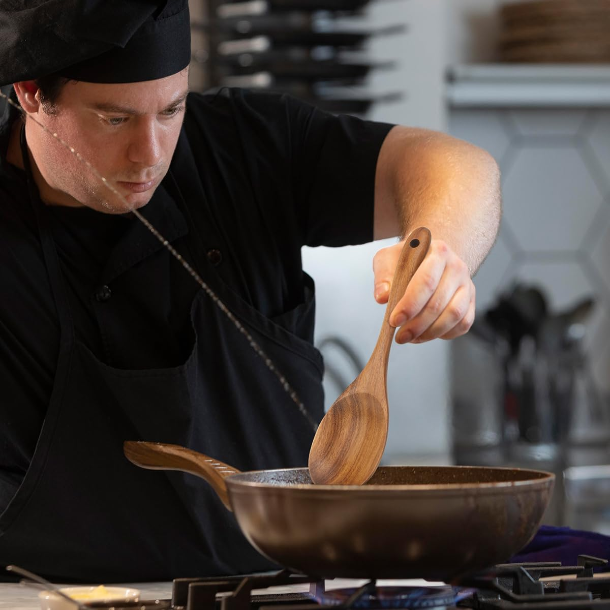 Set of 2 Large Salad Spoons, Wooden Spoons, 33 Cm / 13 Inch Salad Servers, Teak Wood Spoons, Serving Spoons, Salad Wooden Cutlery Long Handle image number 3