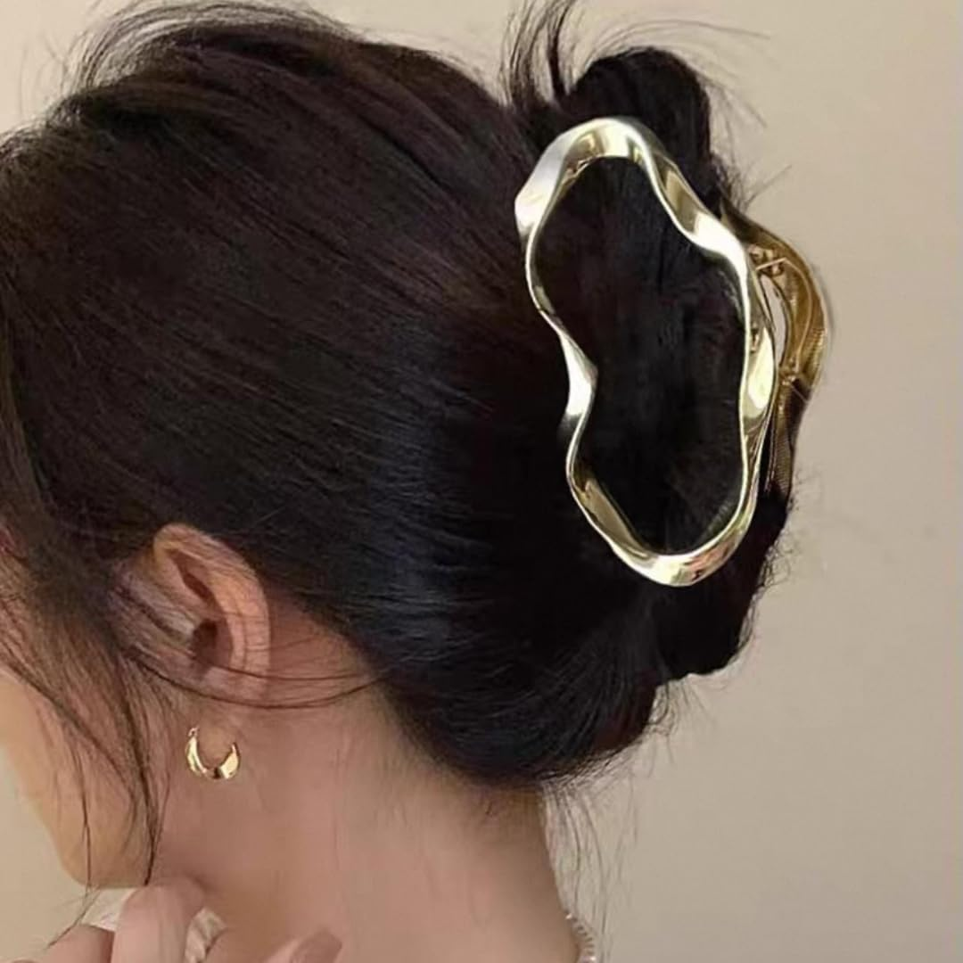 Asymmetric Hair Claw image number 3