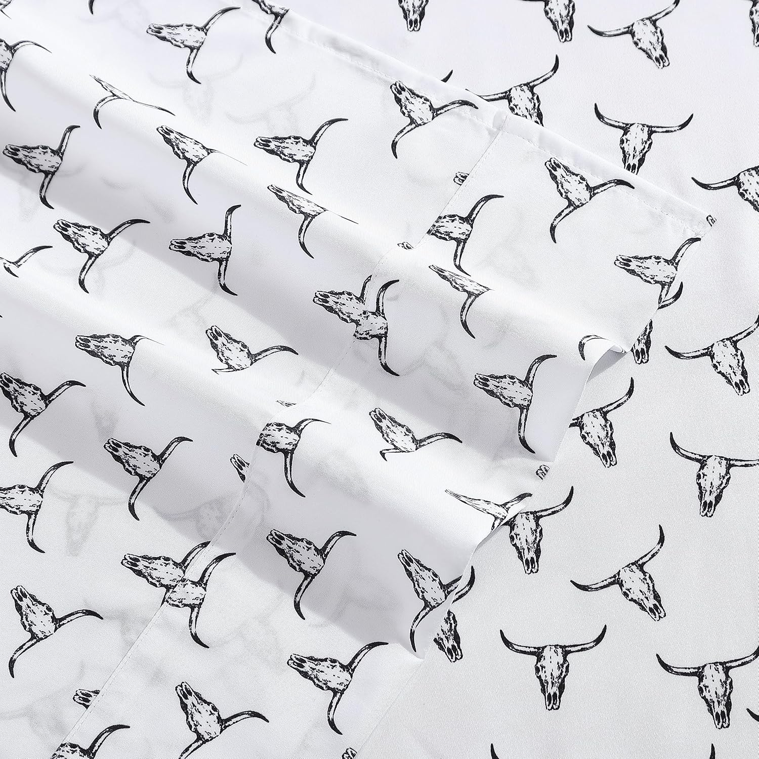 Wrangler- King Sheet Set, Silky & Lightweight Bedding Set, Casual Home D&eacute;cor (Steer Skulls Black, King) image number 6