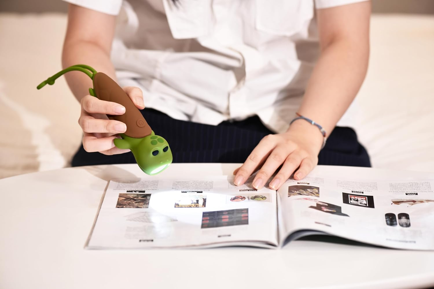 YZYOE Rechargeable Sea Turtle LED Flashlight, Cute Animal Shaped Silicone Flashlight, Comfortable Touch Lasting Press to Adjust Brightness Outdoor Lighting Creative Light. image number 1