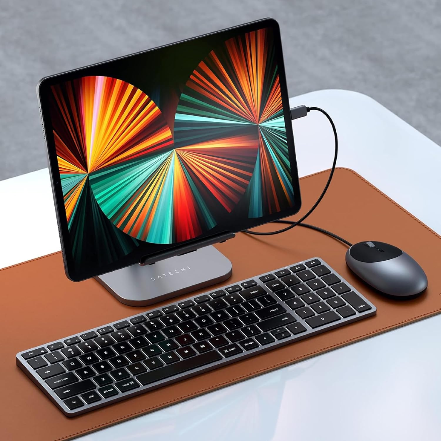 Satechi Aluminum C1 USB-C Wired Mouse &ndash; Optical Computer Mouse &ndash; for M2/ M1 Macbook Pro/Air, M2/ M1 Ipad Pro/Air, M2 Mac Mini, Imac M1 (Space Gray) image number 1