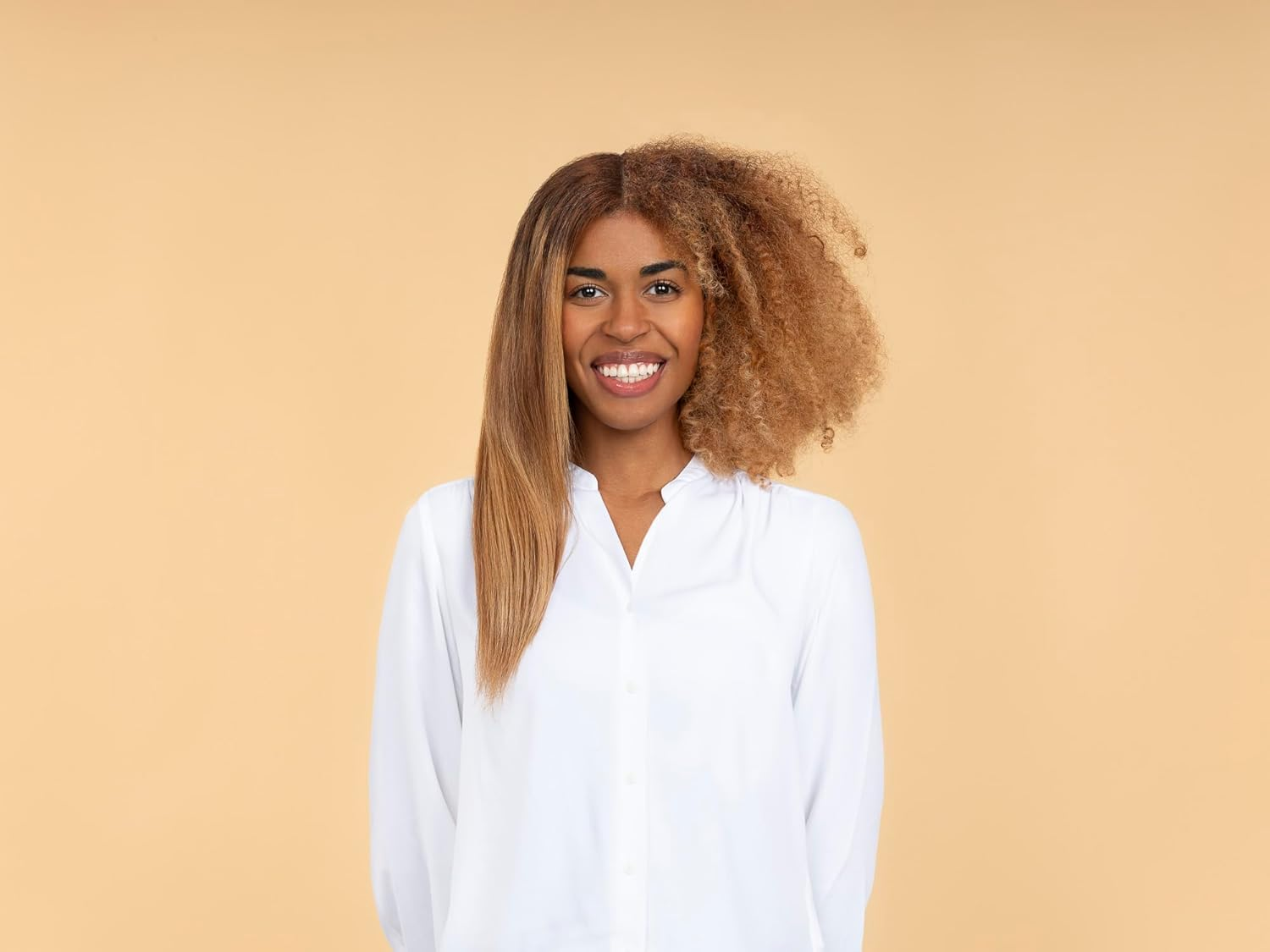 SAINT ALGUE Demeliss Titanium - Professional Titanium Wide Straightener with Steam Technology, for All Hair Types, Temperature from 150 &deg; to 230 &deg;, 40 Ml Water Tank - Gold/Black image number 3