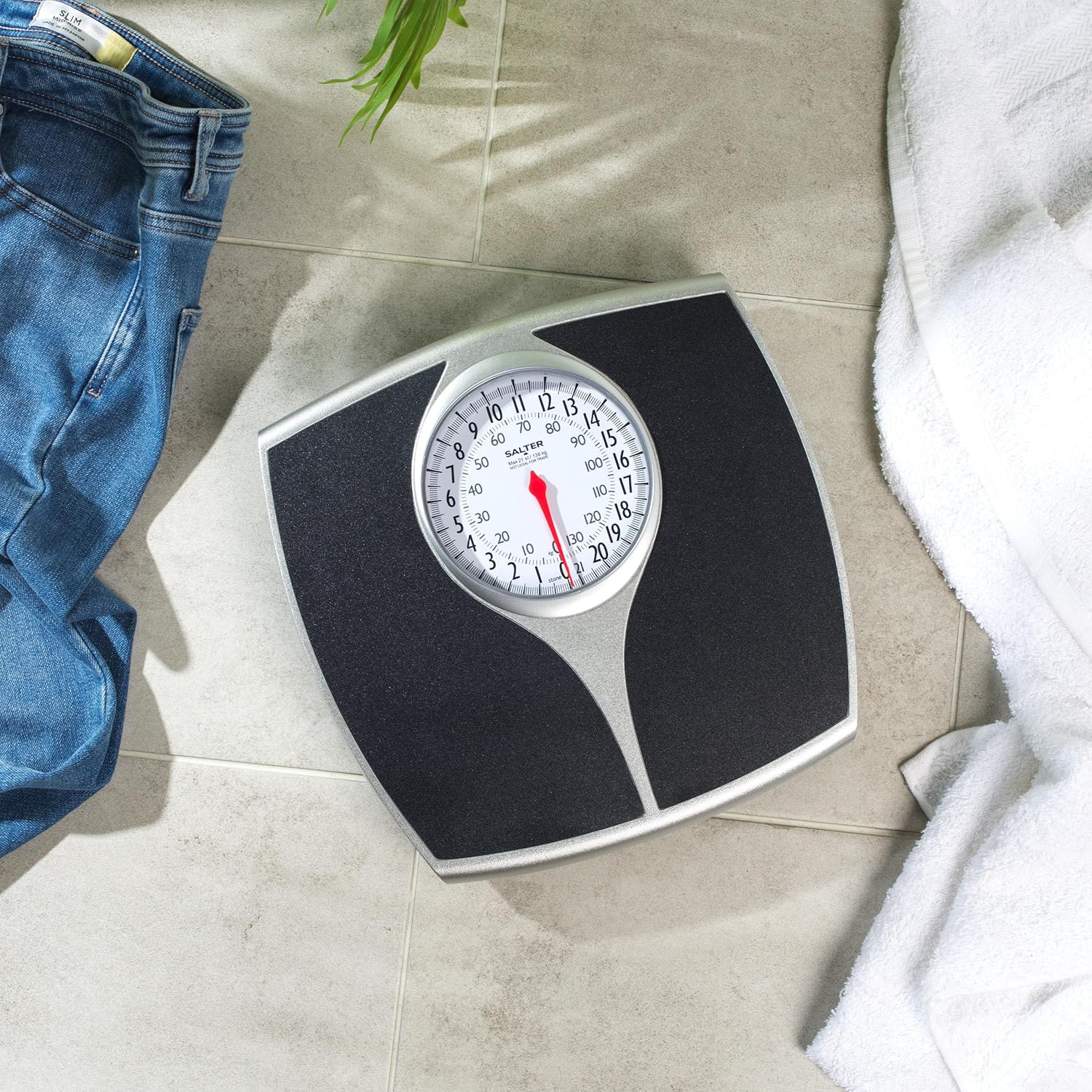 Salter Mechanical Bathroom Scales - Analogue Personal Scale, 136 Kg Max Capacity, Easy to Read Large Display, Non-Slip Platform, Battery-Free, Accurate and Precise Weighing - Kg/St/Lbs image number 2