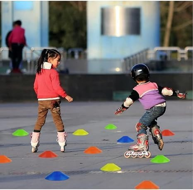 Agility Field Cones, 12 Pcs Soccer Markers Disc with Net Bag, Field Marker Sport Training Cones, Pro Disc Cones for Training Football, Low Profile Field Markers Kids and Adults image number 2