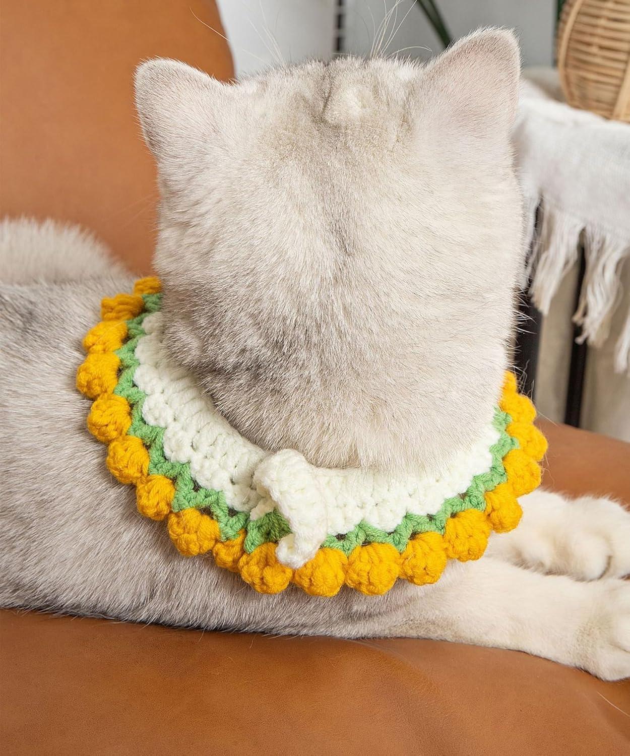 Knit Pet Collar, Pet Collar, Cute, Knit, Flower, Necklace Accessory, for Cats, Cute, Flowers, SNS, Cute, for Pets, Neck Circumference 5.5-7.9 Inches (14-20 Cm), Soft and Lightly Knitted Collar image number 3