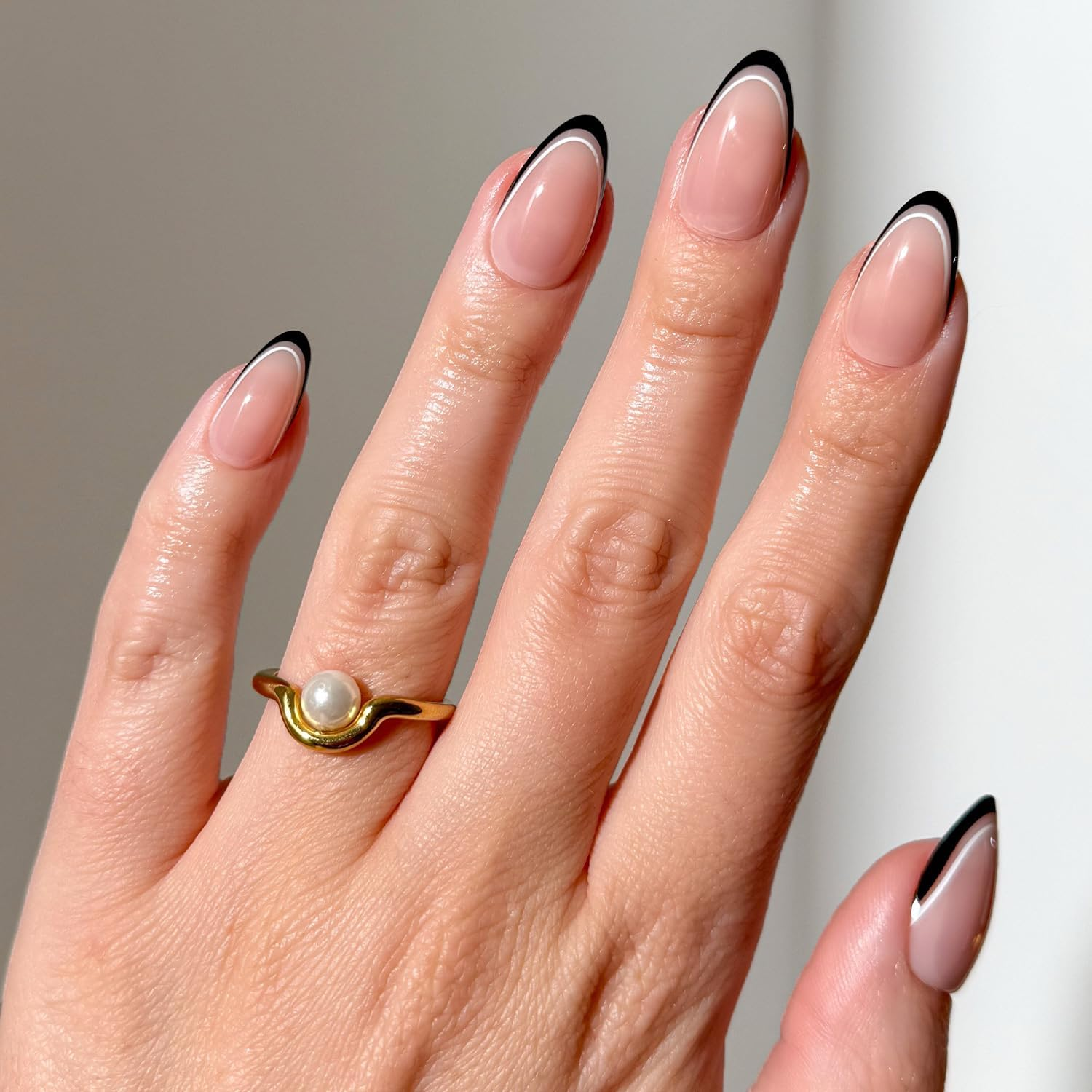 Glamnetic GLAMZILLA - I AM a RICH MAN? | Short Nude Almond False Nails with Gold Foil, Reusable | 15 Sizes - 30 Nail Kit with Glue