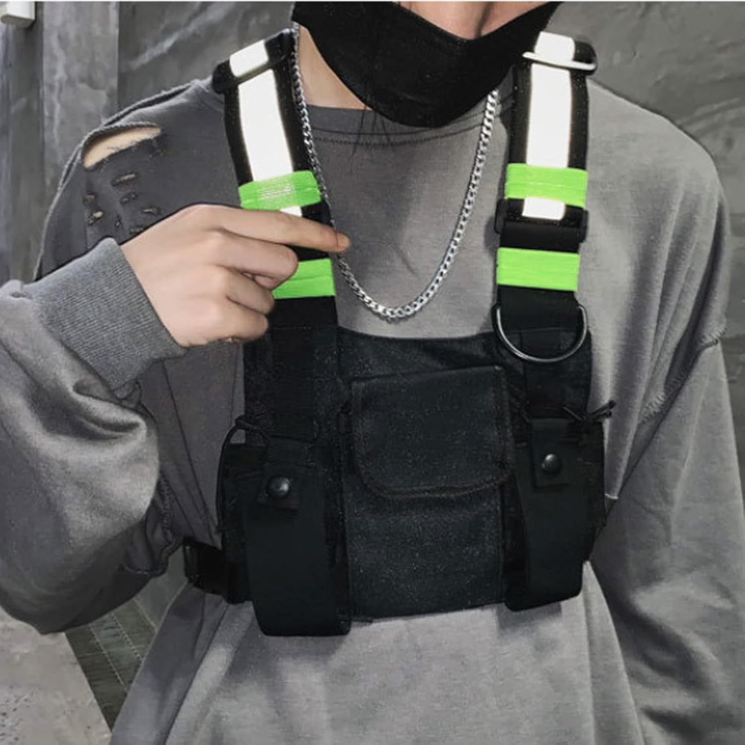 Maizoon Multifunctional Unisex Chest Bag Reflective Vest Two-Way Radio Talkie Hands-Free Suitable for Running and Hiking image number 3