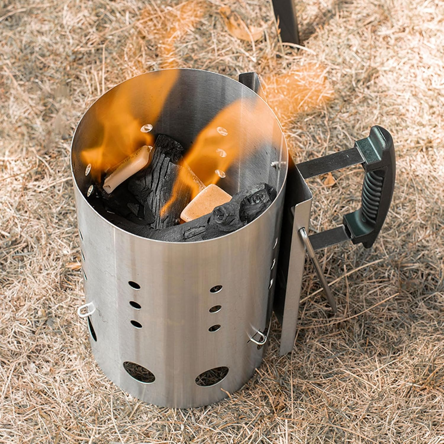 Chimney Starter, Stainless Steel Heavy Duty Charcoal Chimney Starter Portable BBQ Grill Fire Starter Sturdy and Easy to Use BBQ Rapid Fire Starter Tool for Grills Outdoor Camping image number 1