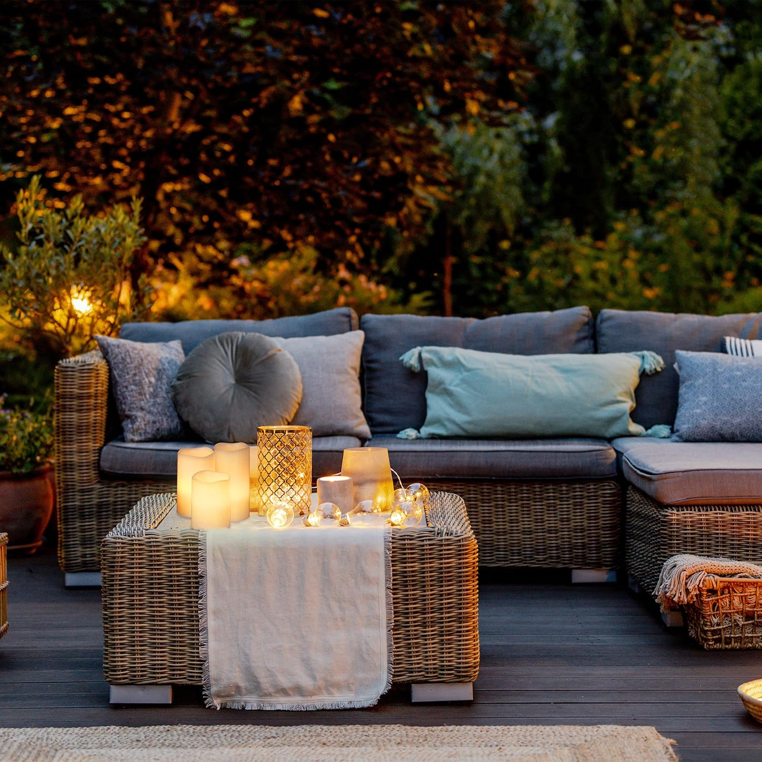 Relaxdays LED Candles Real Wax Set of 3 Electric Candles Flickering Bright Battery Operated Diameter 7 Cm 3 Sizes Cream image number 1