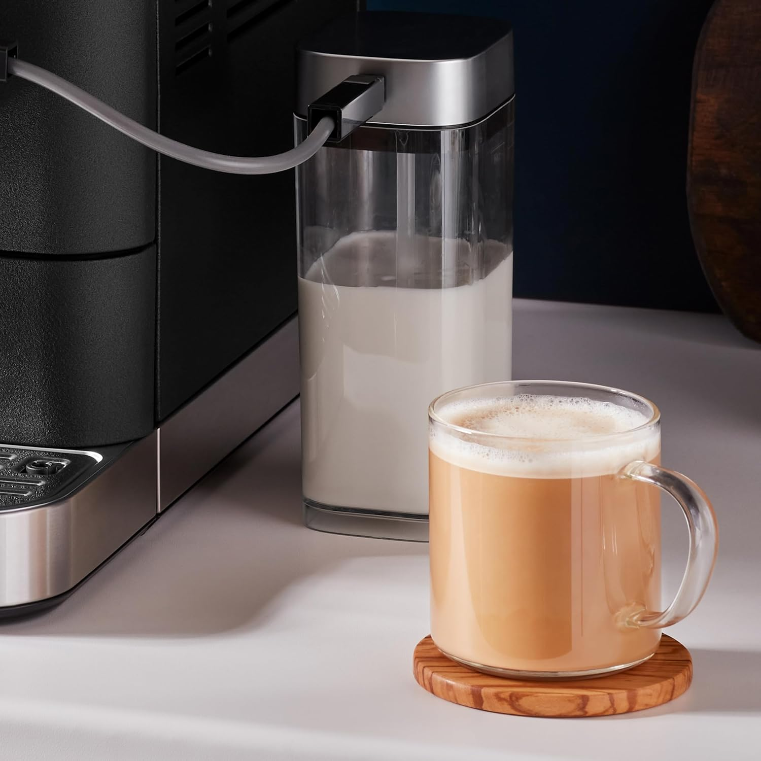 Kitchenaid Milk Container with Hose and Lid for Kitchenaid Fully Automatic Espresso Machines - 790ML (KESMC) image number 4