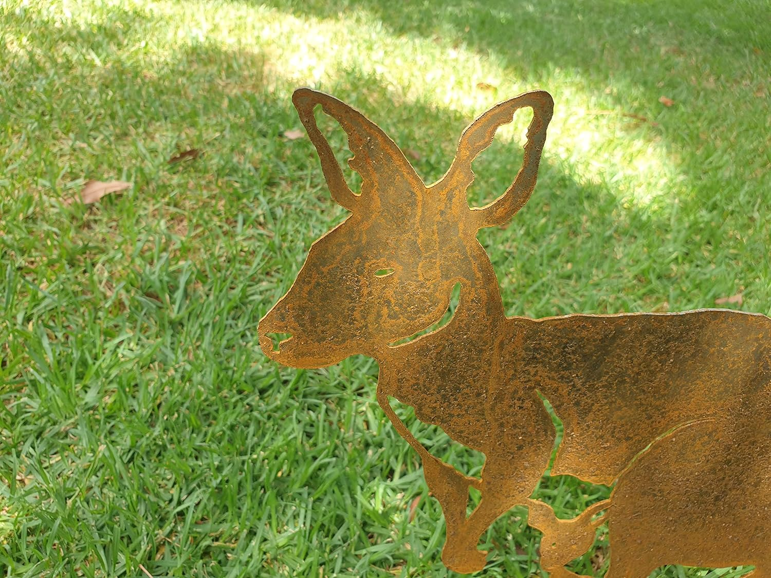 Kangaroo Garden Stake - Australian Made Rusted Metal Garden Art