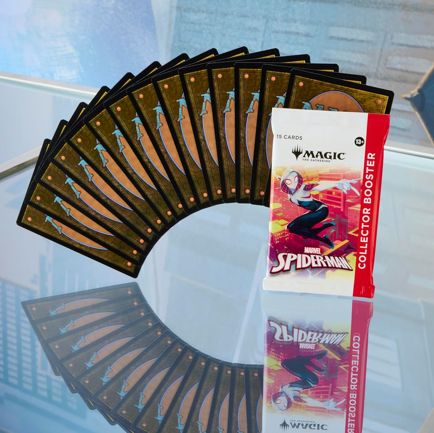 Magic the Gathering Spiderman Collector Boosters (12 Boosters per Display) image number 2