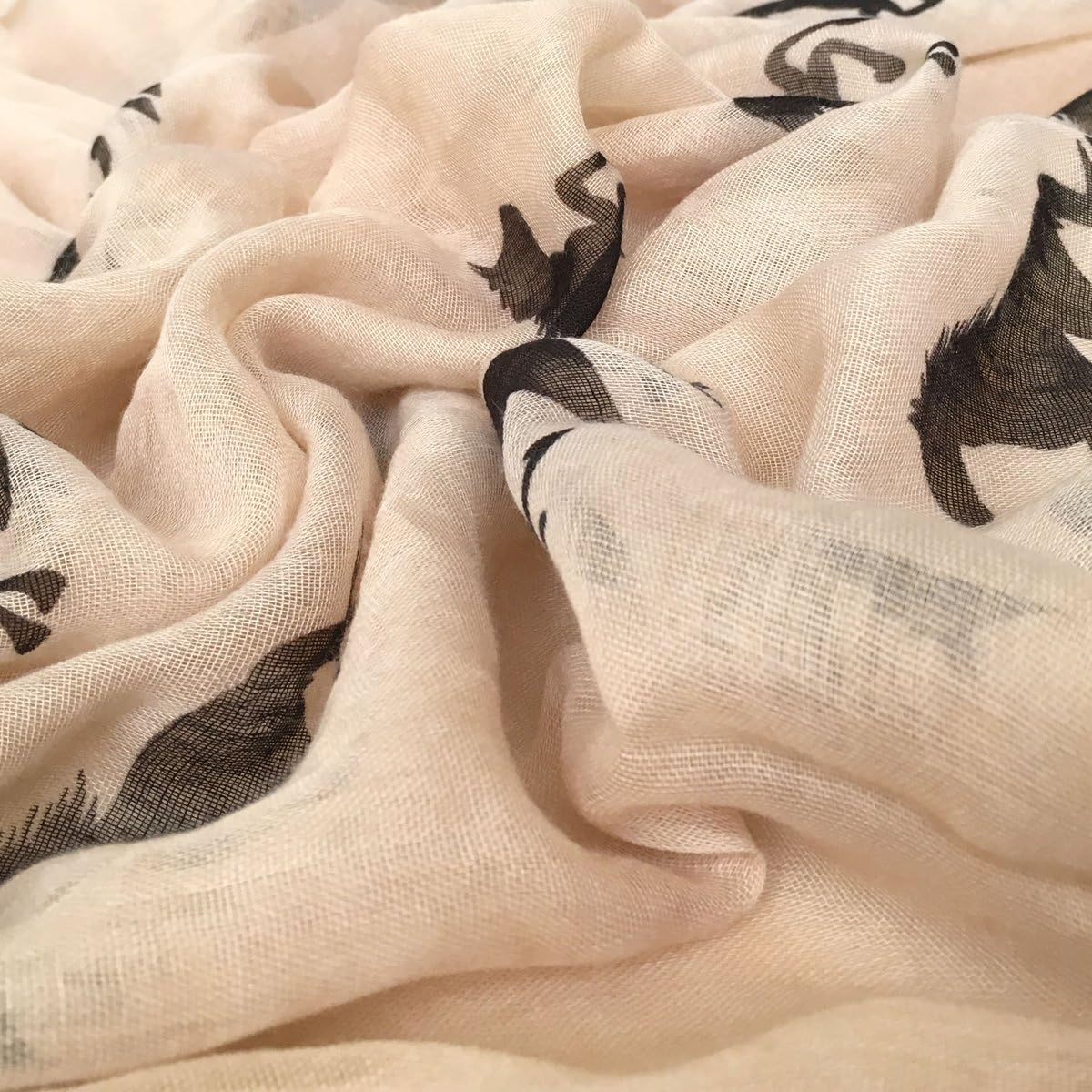 Herebuy Cool Animal Print Scarf Fashionable Women Scarves for Winter image number 2