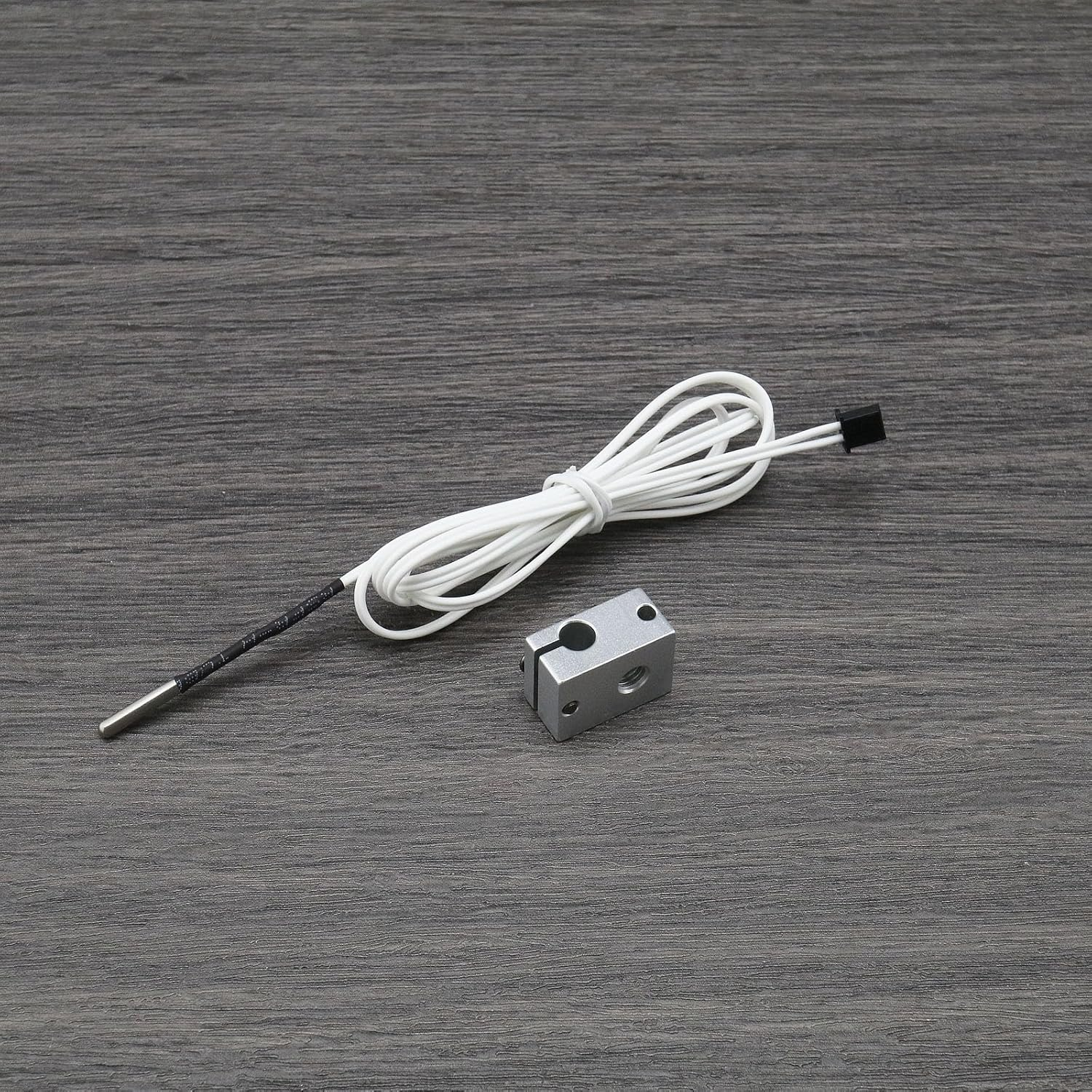 Be in Your Mind 1 Set 3D Printer Heater Block Kit 3D Printer Sensor Heater Block 3D Printer Thermistor Enclosure Cable Heating Block Compatible with E3D V6 Clone image number 2