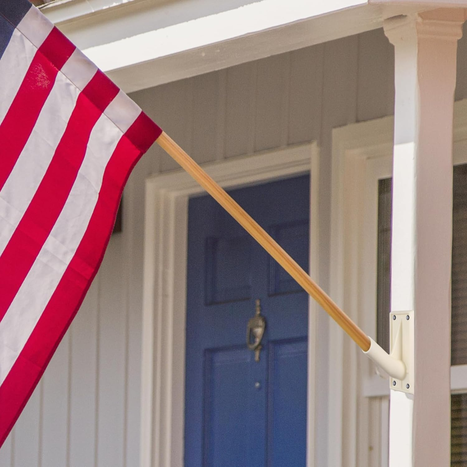 Operitacx Flag Pole Holder for outside House, 2Pcs Wall Mounted Flag Pole Bracket, Flag Holder for House Porch & Outdoor - 1Pc image number 5