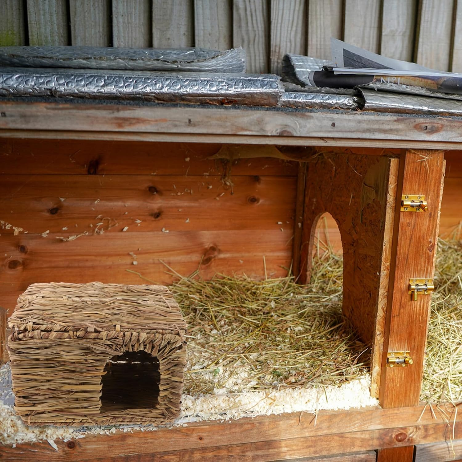 Milisten Grass Bunny House, Woven Animal Hut Rabbit Nest Bunny Straw Woven House Rabbit Bed for Rabbits Hamster image number 5