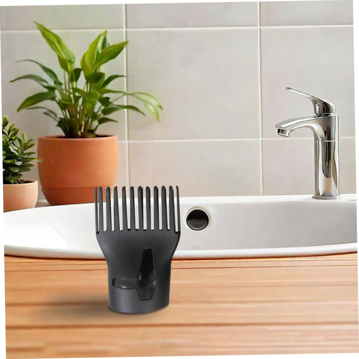 LIFKOME 4Pcs Heat Resistant Plastic Hair Dryer Nozzle Attachment Duckbill Flat Blow Nozzle for Focused Airflow Control Styling Tool for Professional Barber Shop and Home Use image number 6