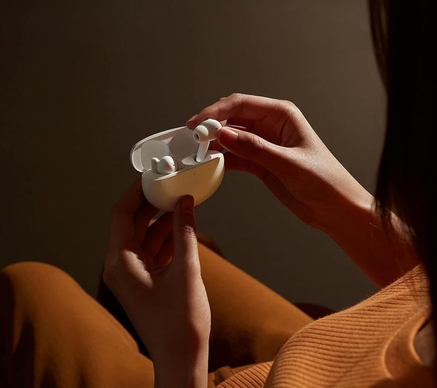 OPPO Enco Free2 Wireless Headphones, up to 30 Hours Runtime, Headphones: 41Mah, Charging Case: 480Mah, 42Db Active Noise Cancelling (ANC), Bluetooth 5.2, Sound Equalizer, USB Type-C, White image number 2